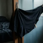 Voodi vastas asuv peegelkapp varastab salaja sinu energiat ja nii ma selle probleemi lahendasin voodi-vastas-asuv-peegelkapp-varastab-salaja-sinu-energiat-ja-nii.webp.webp